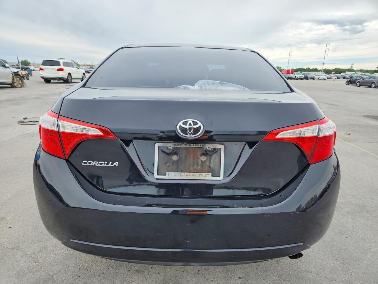 2014 TOYOTA COROLLA LE photo 11