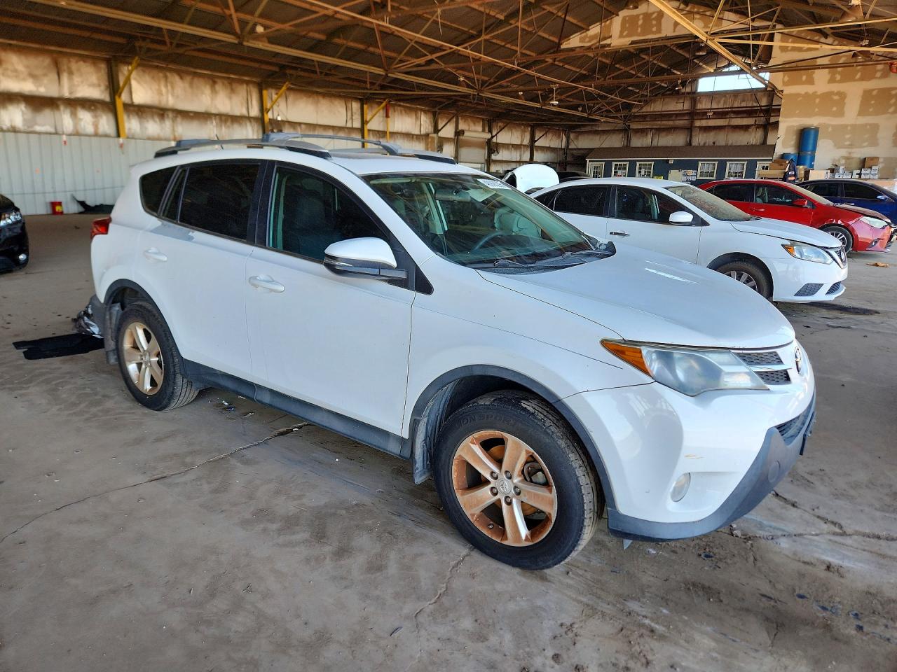 2013 TOYOTA RAV4 XLE photo 10