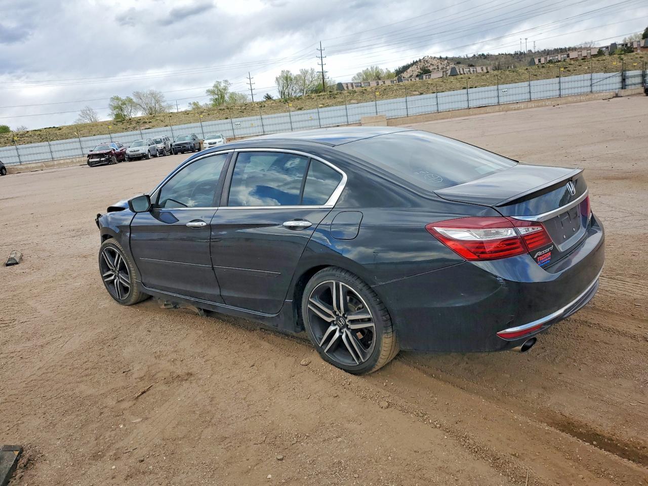 2016 HONDA ACCORD SPORT photo 2