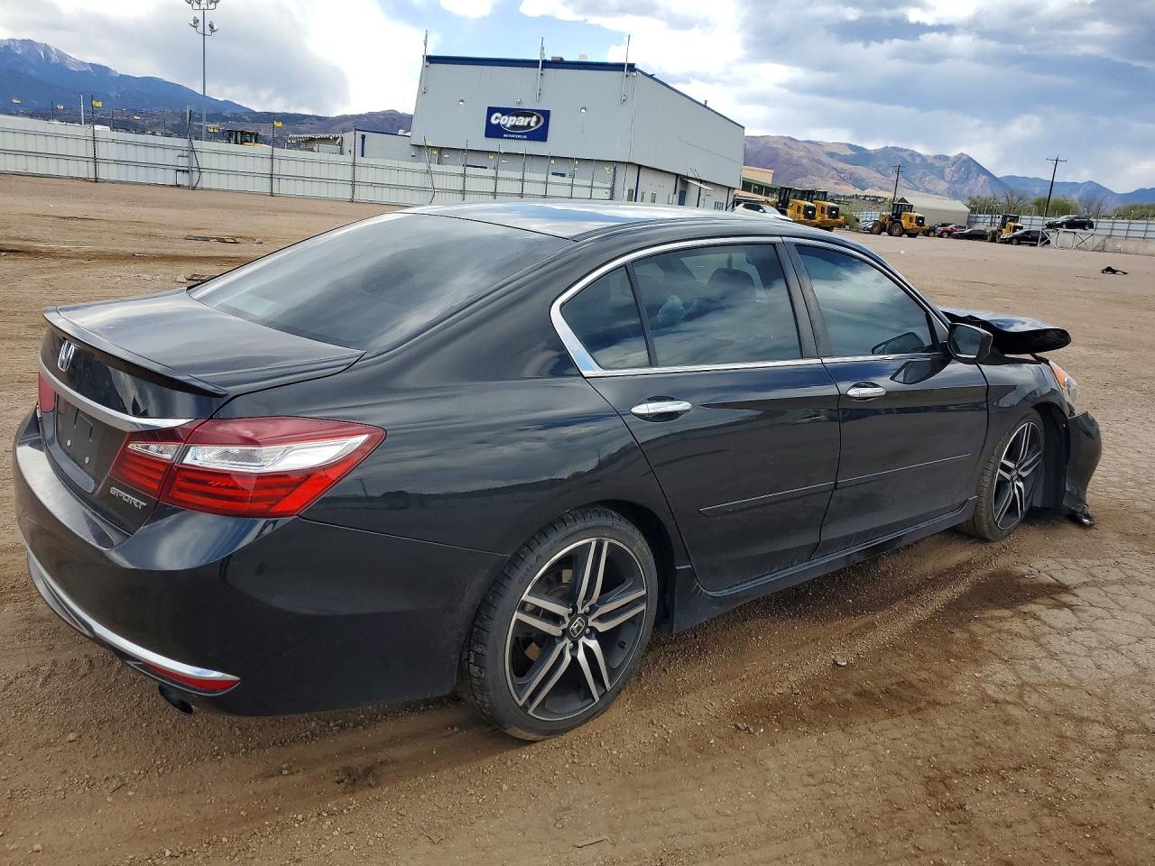 2016 HONDA ACCORD SPORT photo 3