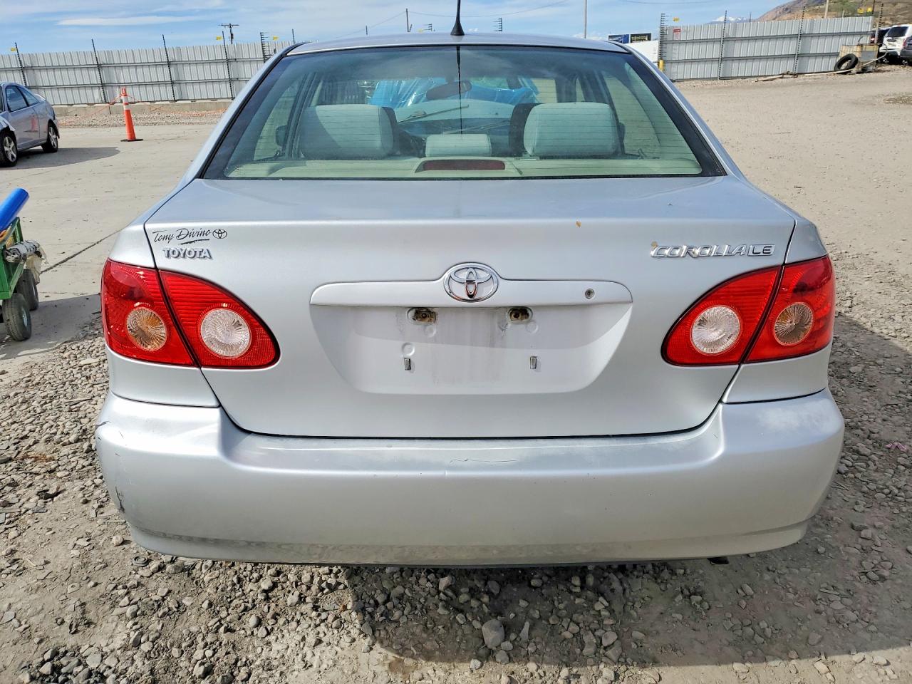 2006 TOYOTA COROLLA LE photo 11