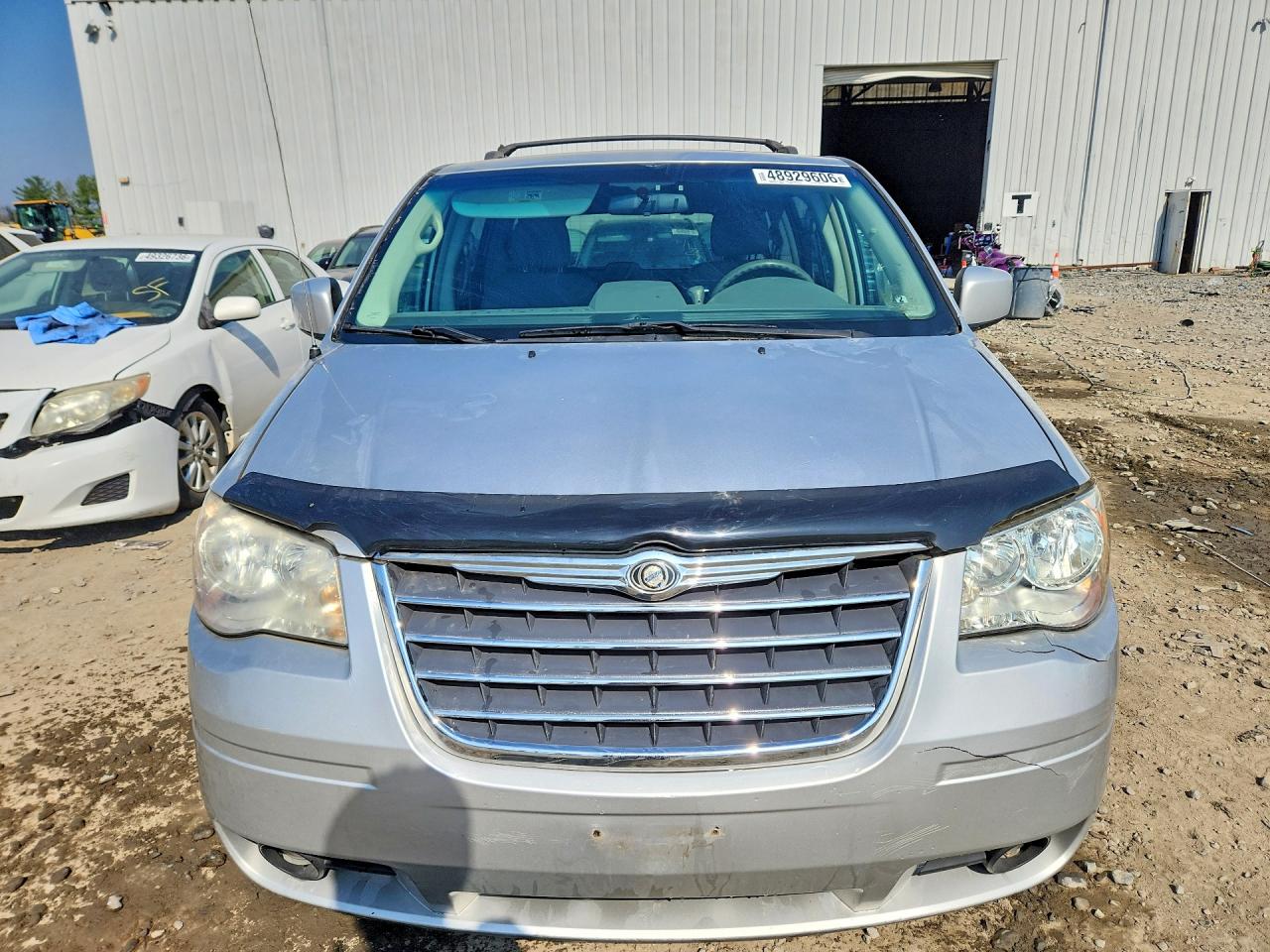 2010 CHRYSLER TOWN & COUNTRY TOURING photo 9