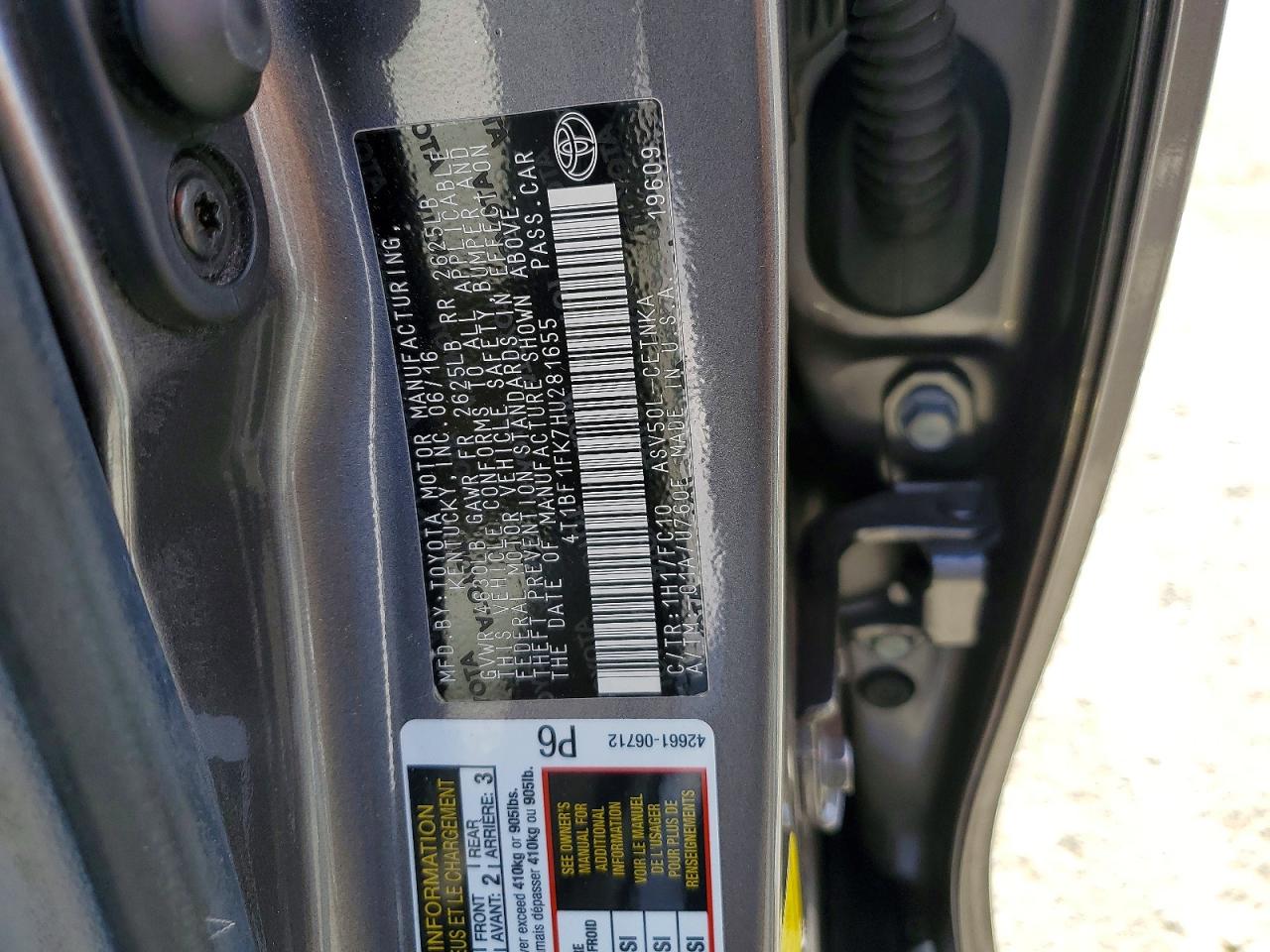 2017 TOYOTA CAMRY LE photo 23