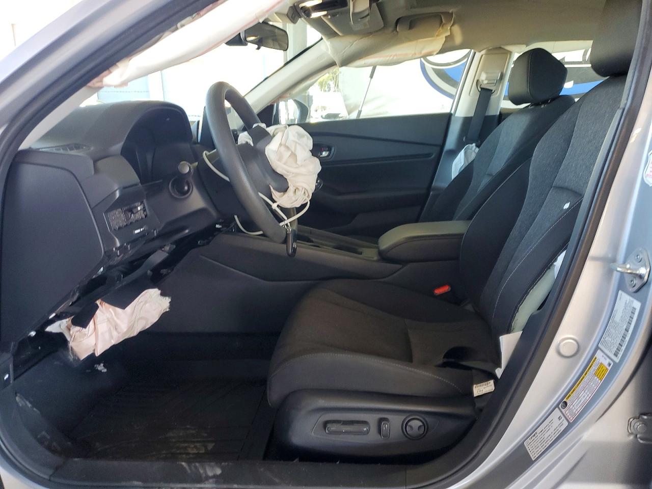 2024 HONDA ACCORD EX photo 19