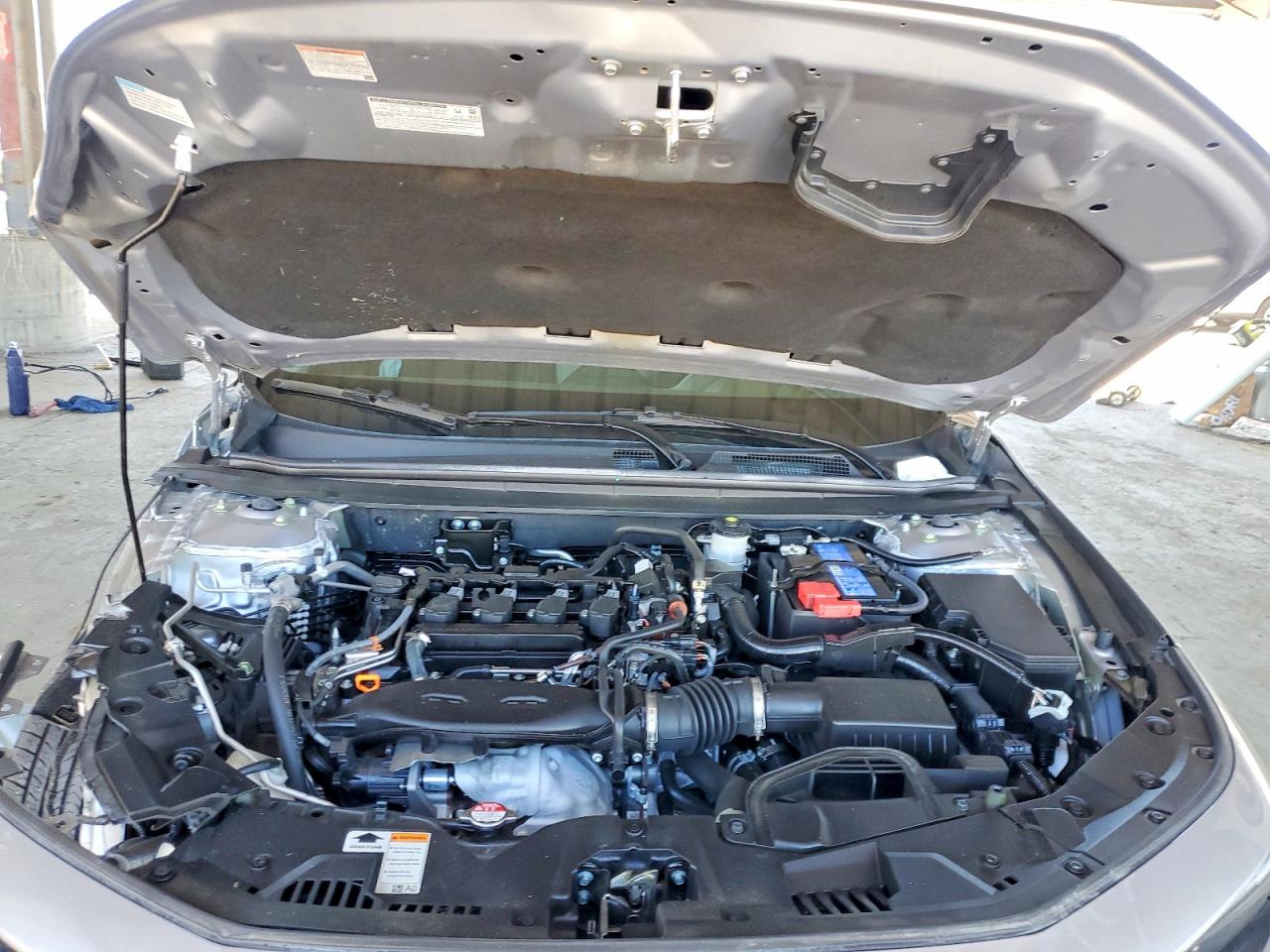 2024 HONDA ACCORD EX photo 31