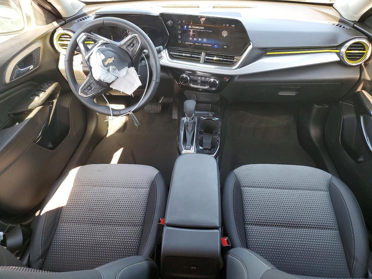 2025 CHEVROLET TRAX 1LT photo 8