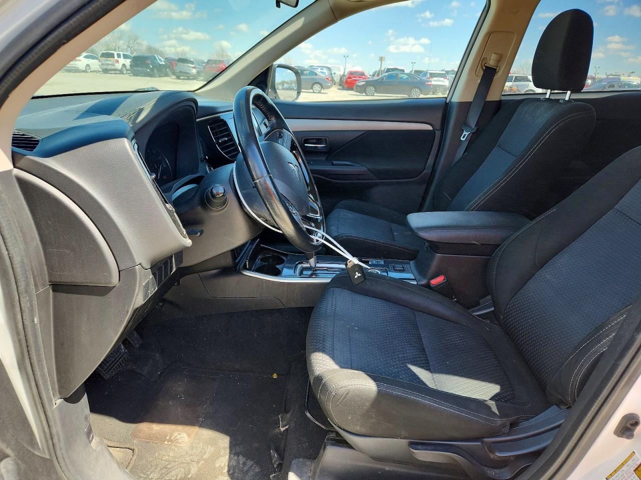 2018 MITSUBISHI OUTLANDER SE photo 13
