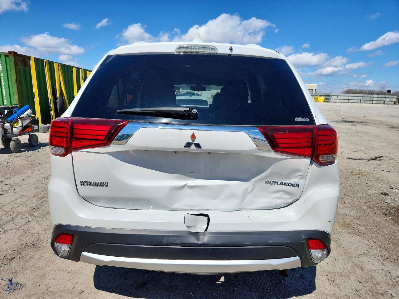 2018 MITSUBISHI OUTLANDER SE photo 11