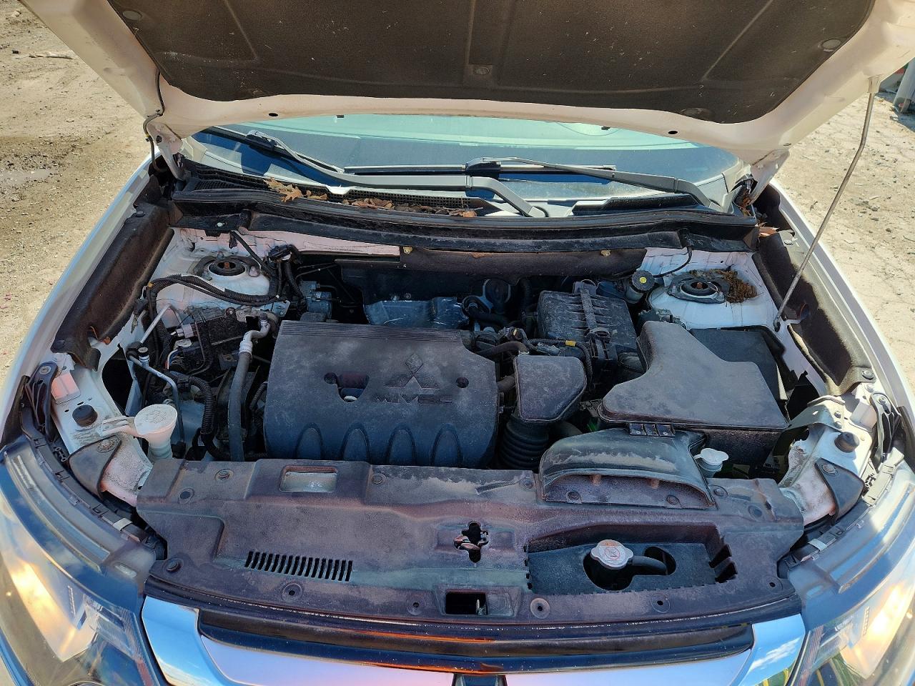 2018 MITSUBISHI OUTLANDER SE photo 23