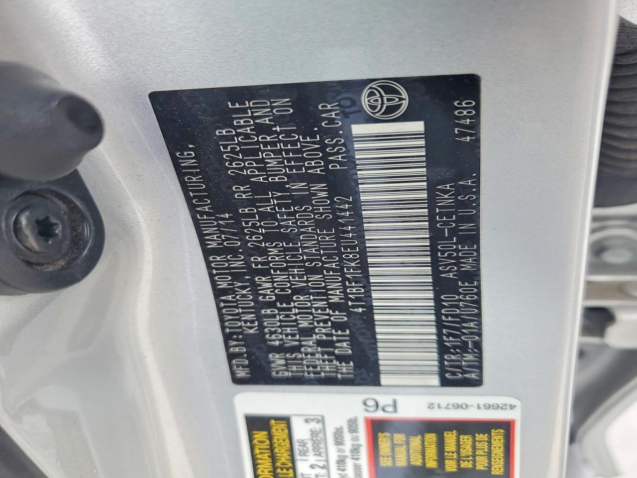 2014 TOYOTA CAMRY LE photo 23