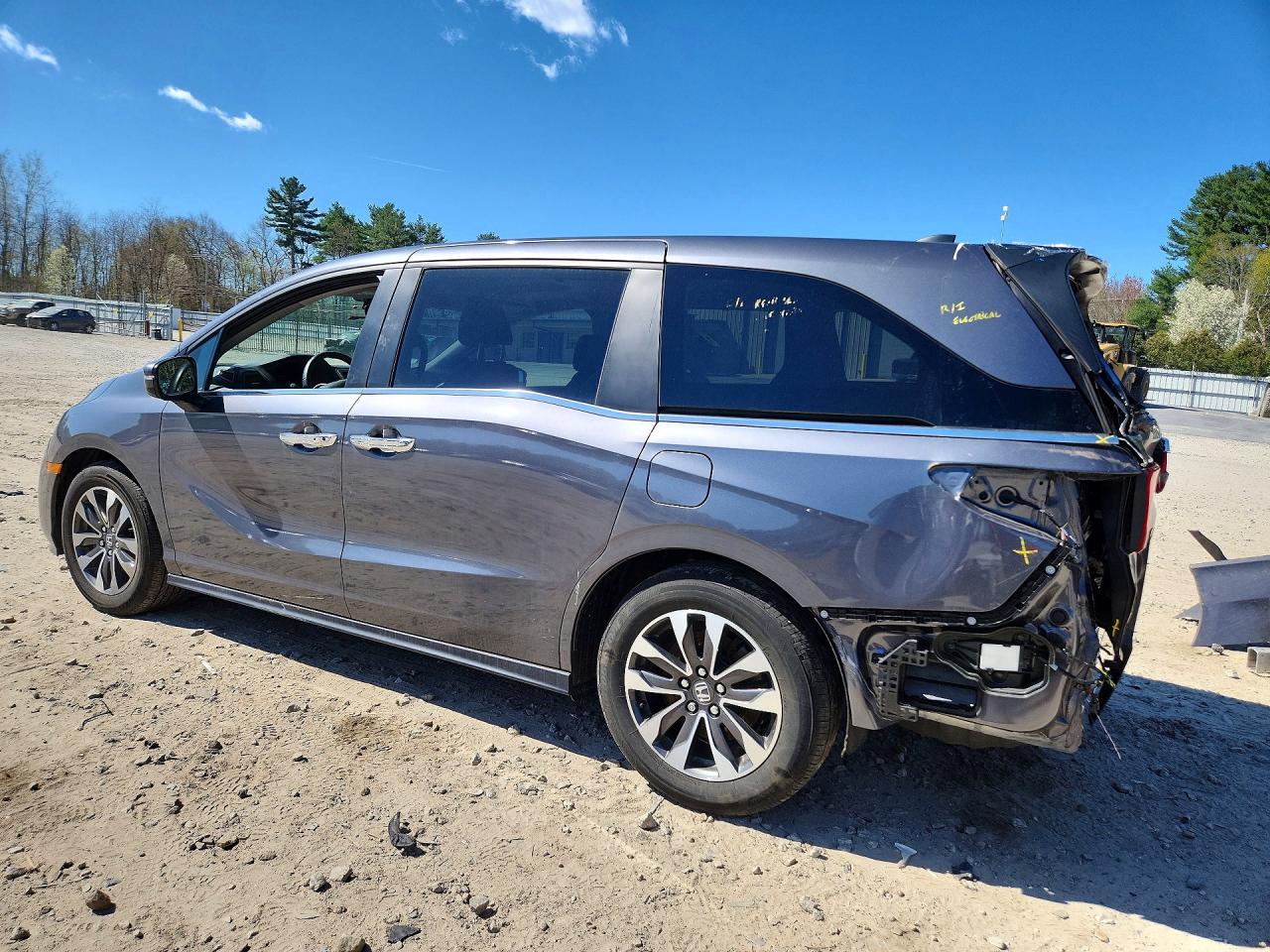 2024 HONDA ODYSSEY EXL photo 3
