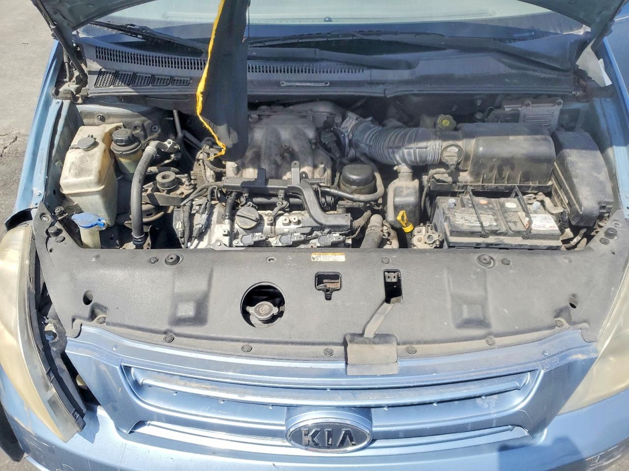 2008 KIA SEDONA LX photo 23