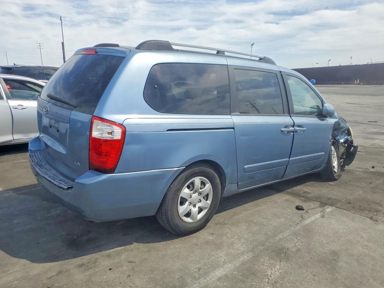 2008 KIA SEDONA LX photo 5