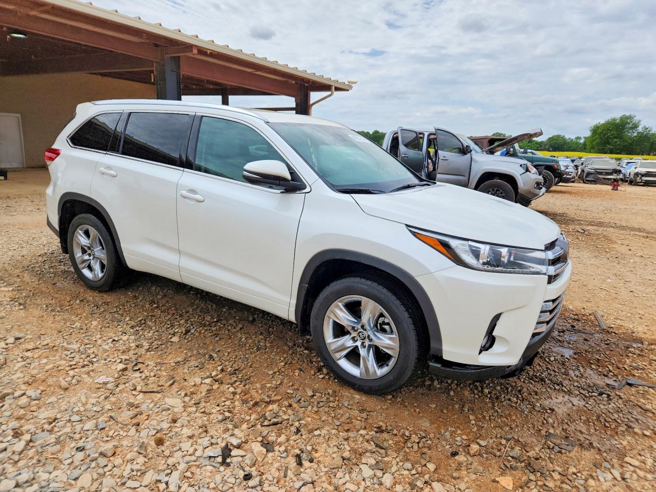 2018 TOYOTA HIGHLANDER LIMITED photo 7