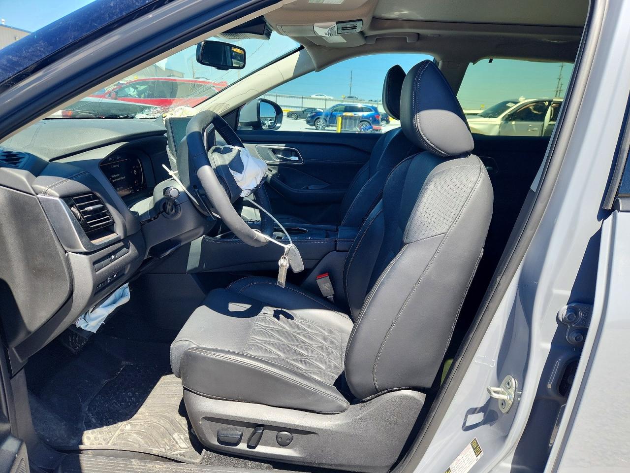 2025 NISSAN ROGUE PLATINUM photo 19