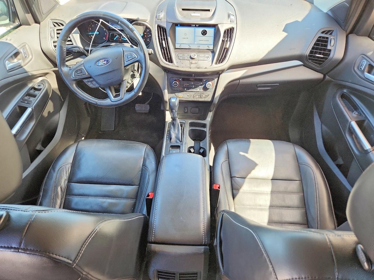 2017 FORD ESCAPE SE photo 8