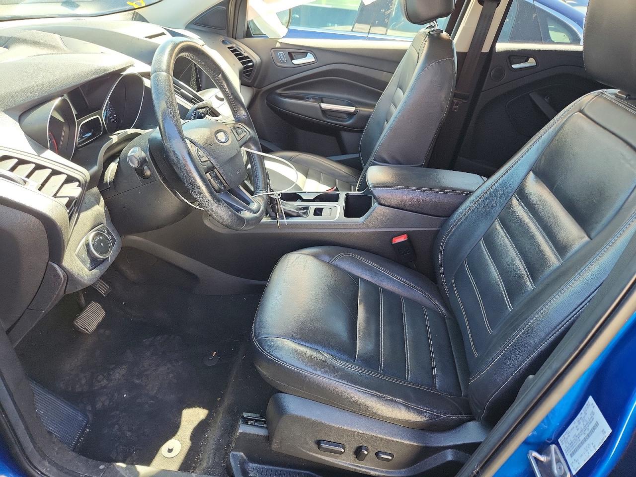 2017 FORD ESCAPE SE photo 7
