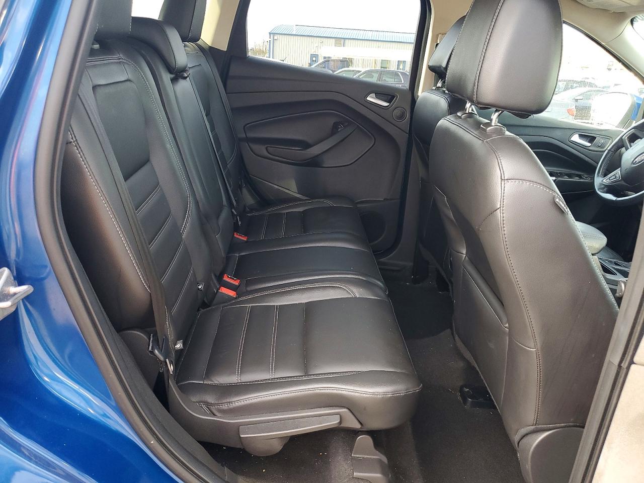 2017 FORD ESCAPE SE photo 11
