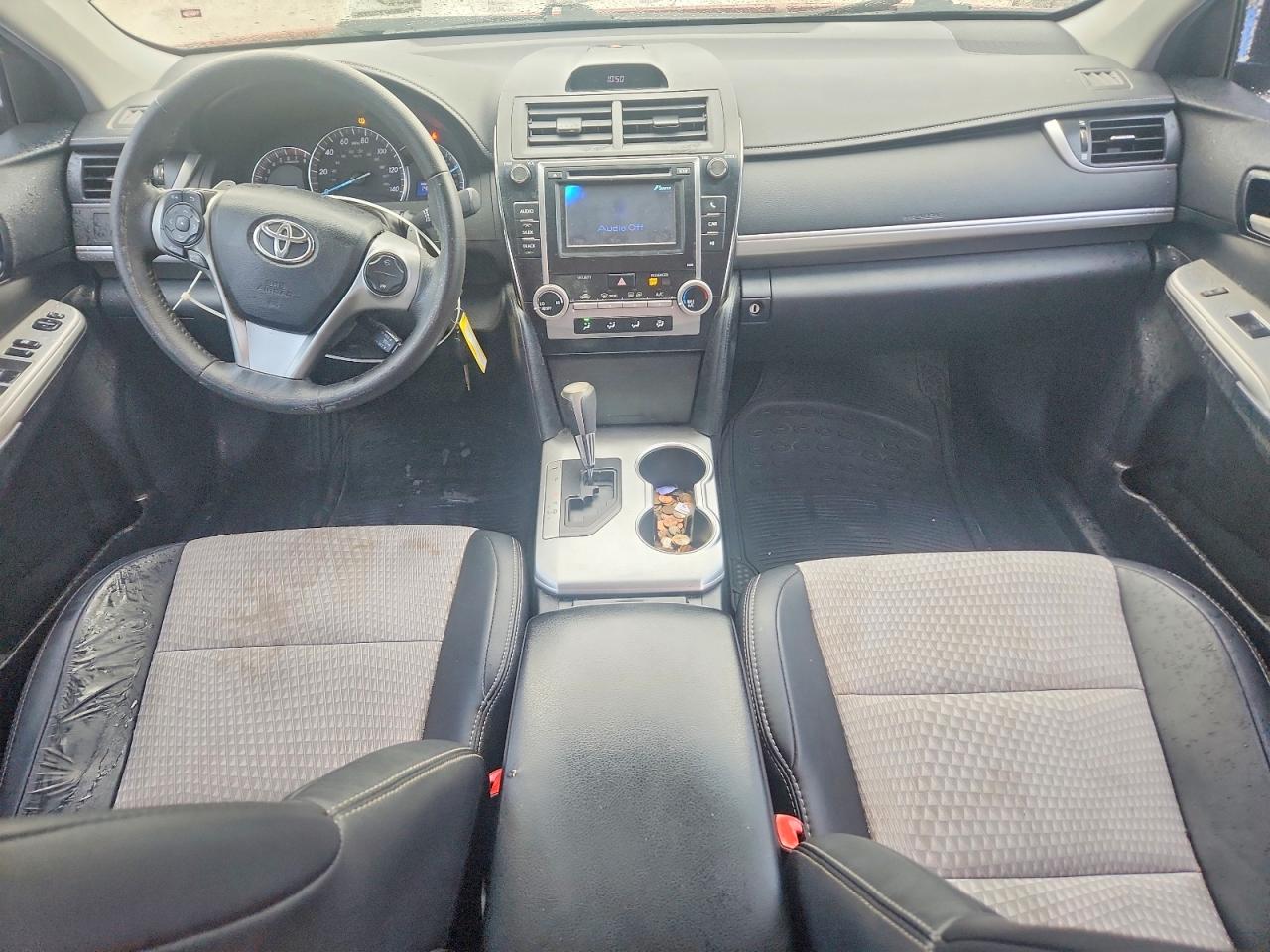 2013 TOYOTA CAMRY SE photo 15
