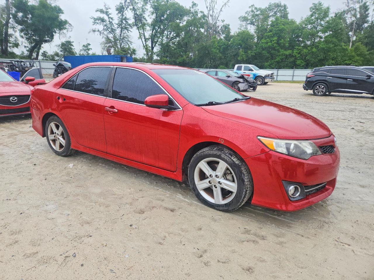 2013 TOYOTA CAMRY SE photo 7