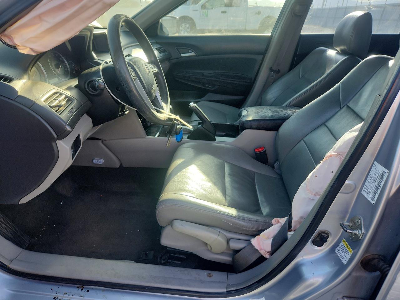 2008 HONDA ACCORD LX photo 7