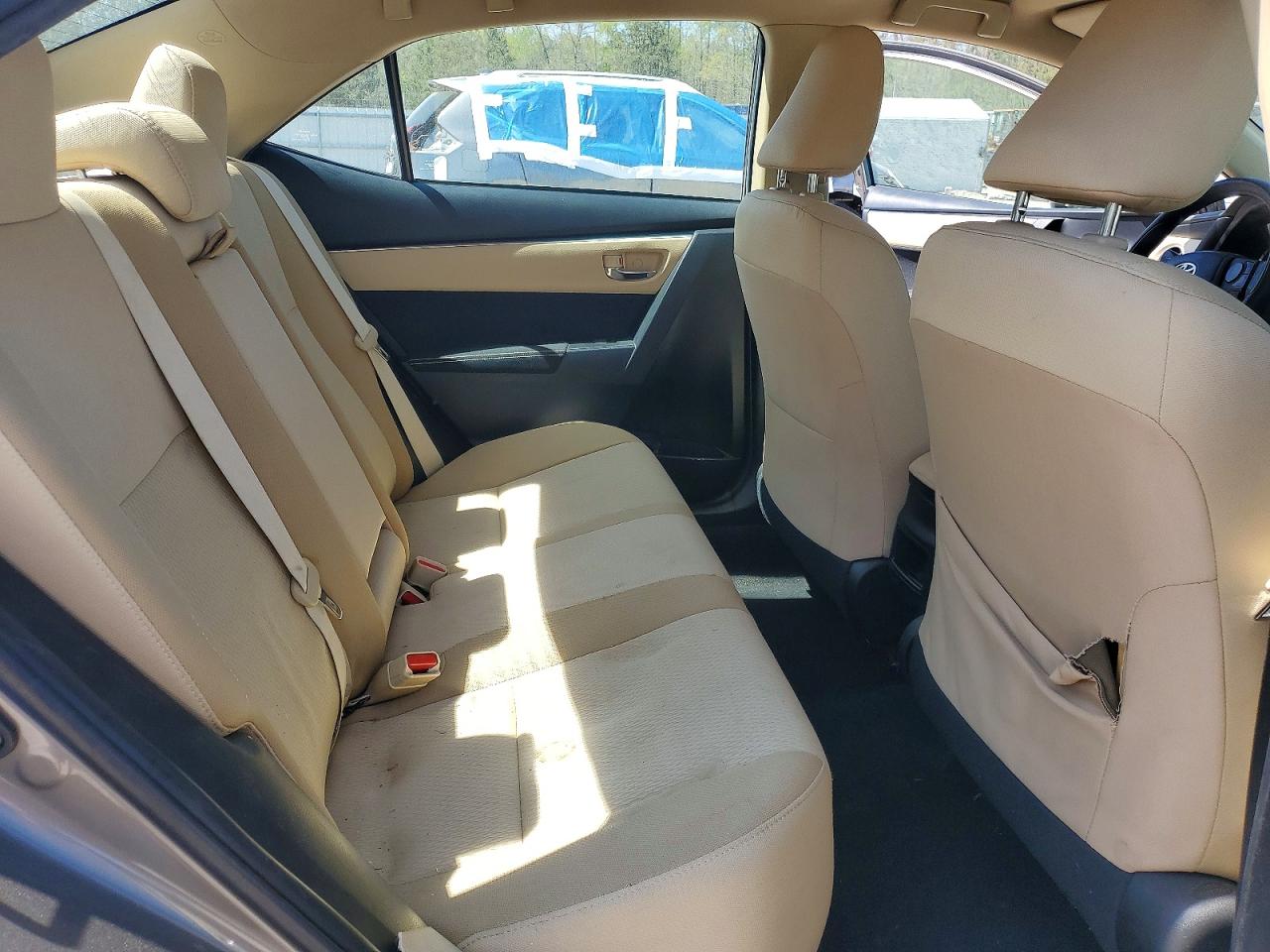 2018 TOYOTA COROLLA LE photo 19