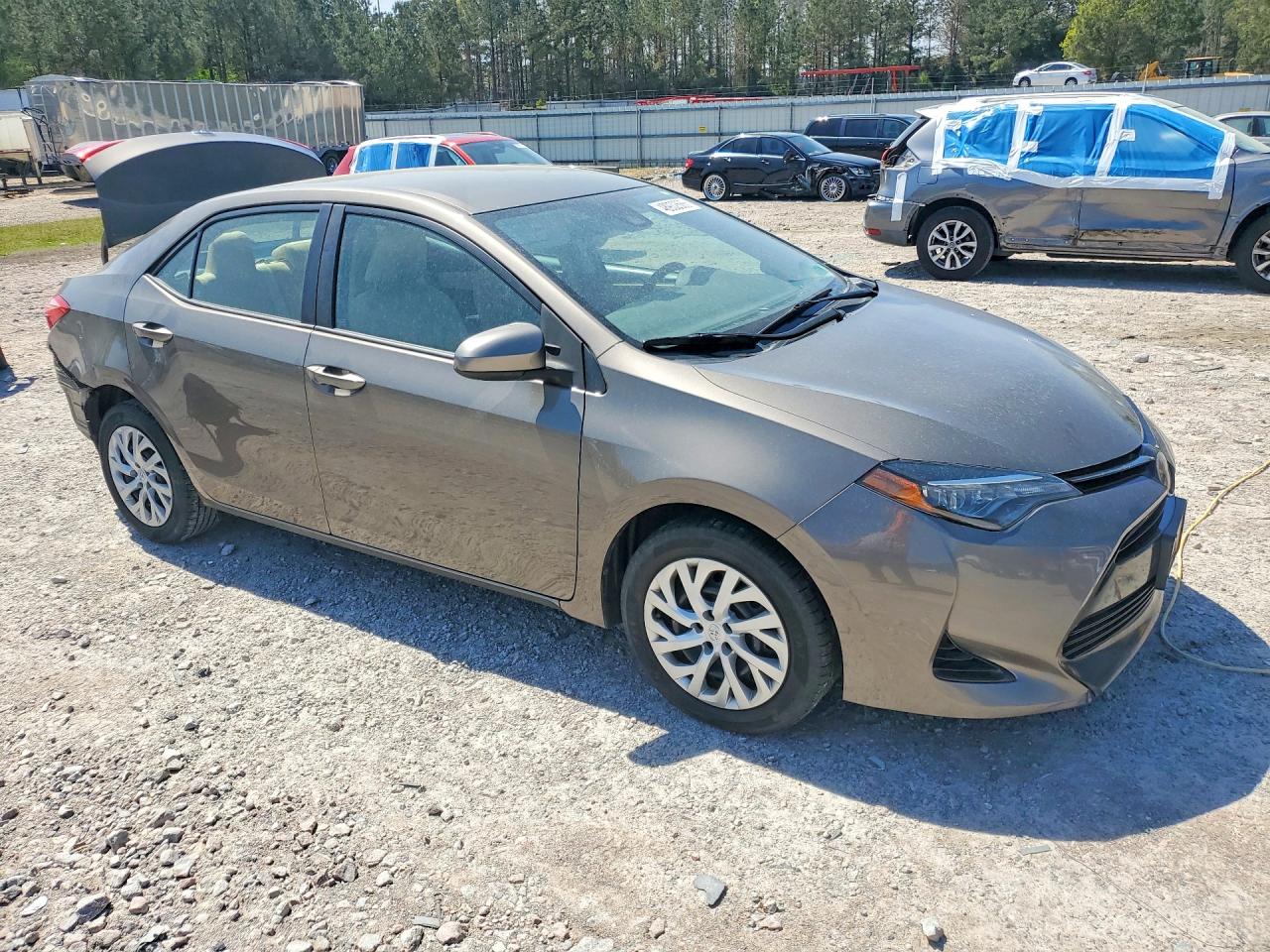 2018 TOYOTA COROLLA LE photo 7