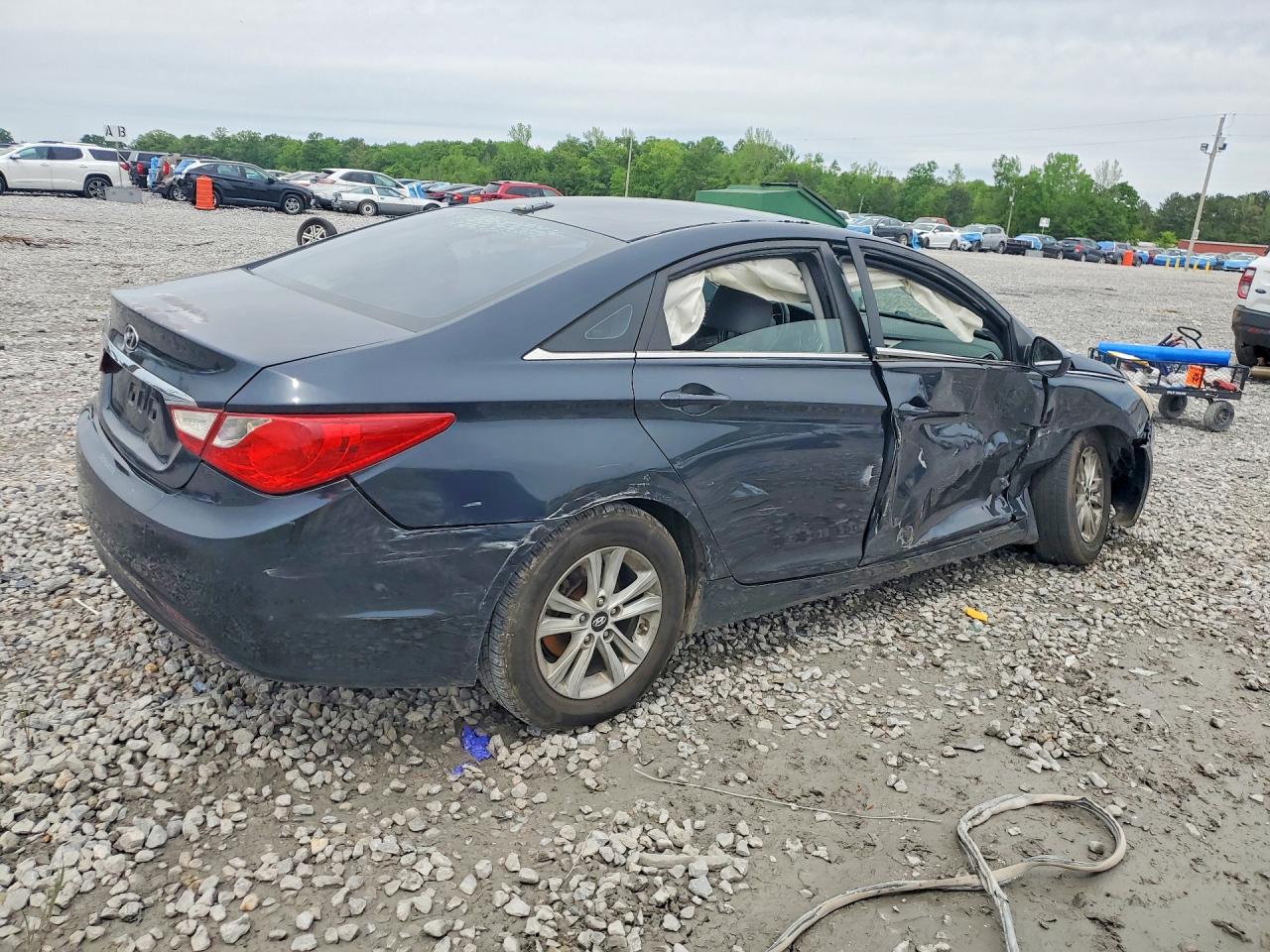 2011 HYUNDAI SONATA GLS photo 5