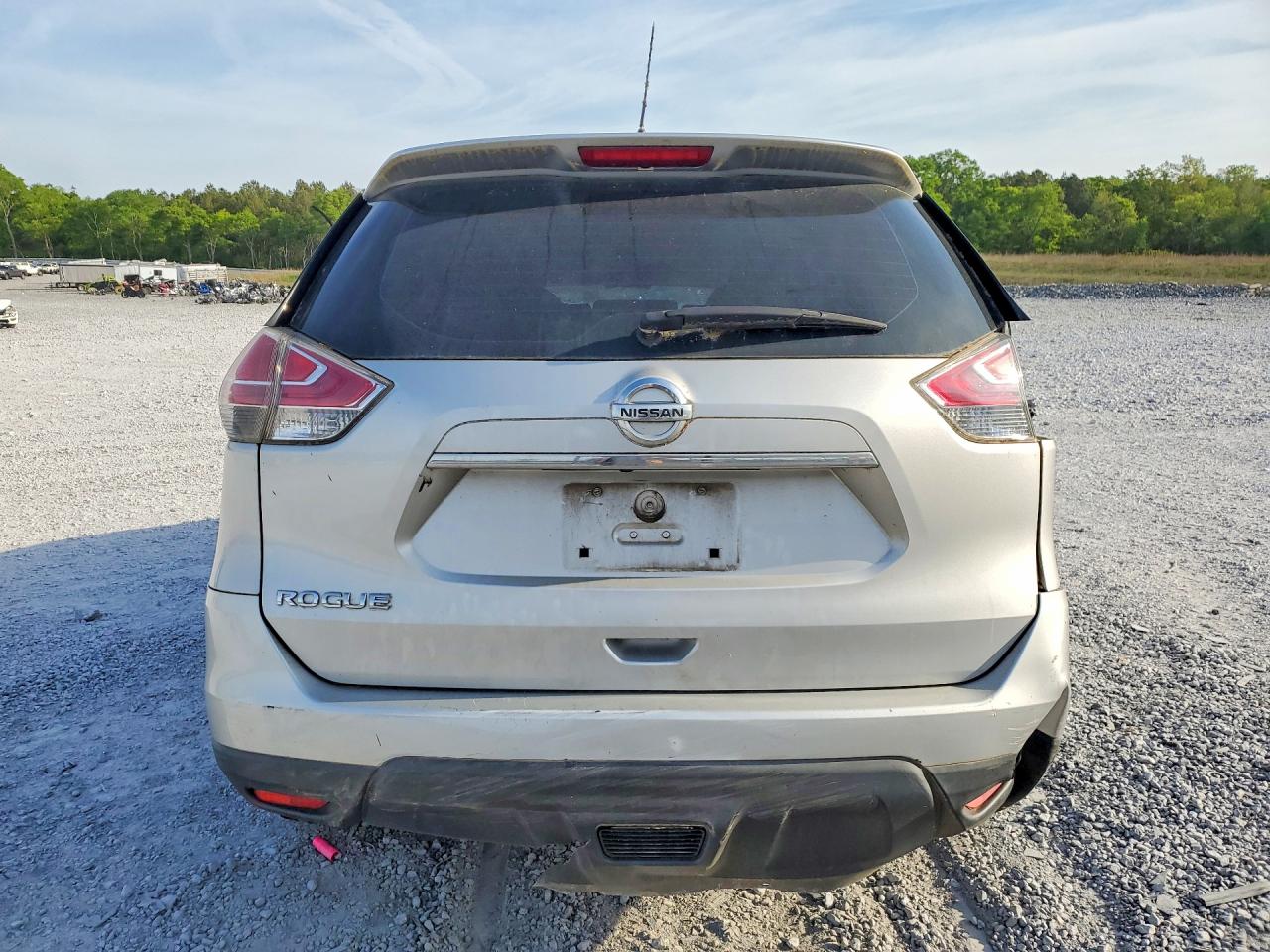 2016 NISSAN ROGUE S photo 16