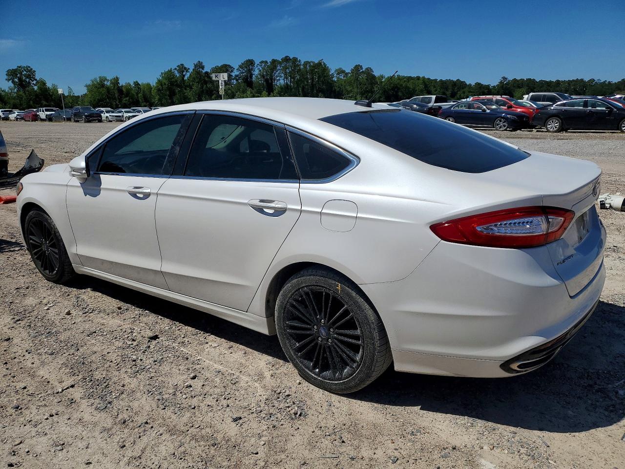 2014 FORD FUSION photo 3