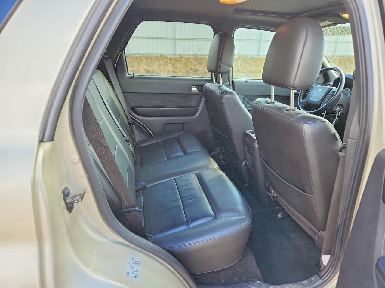 2011 FORD ESCAPE LIMITED photo 31