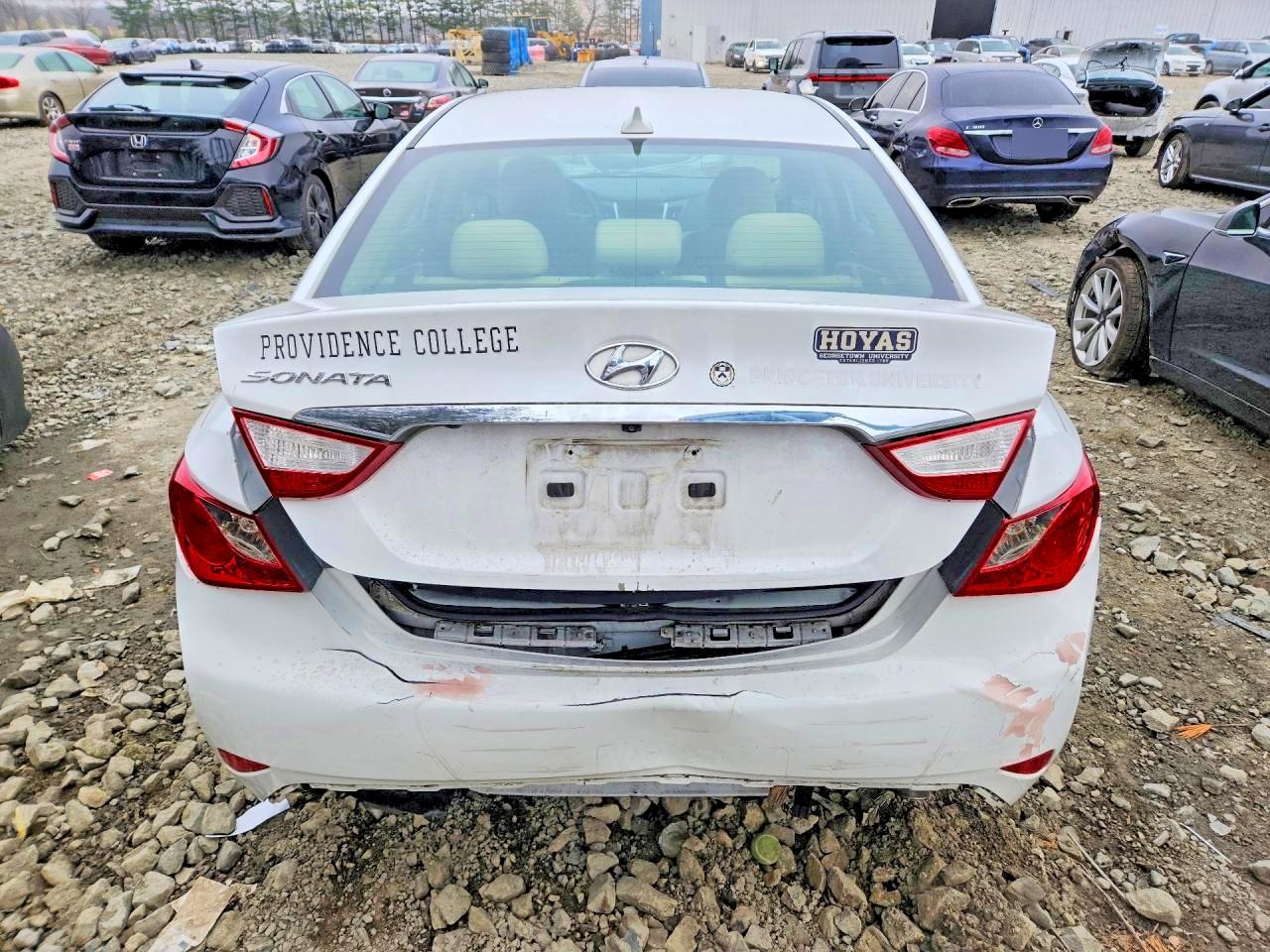2014 HYUNDAI SONATA GLS photo 16