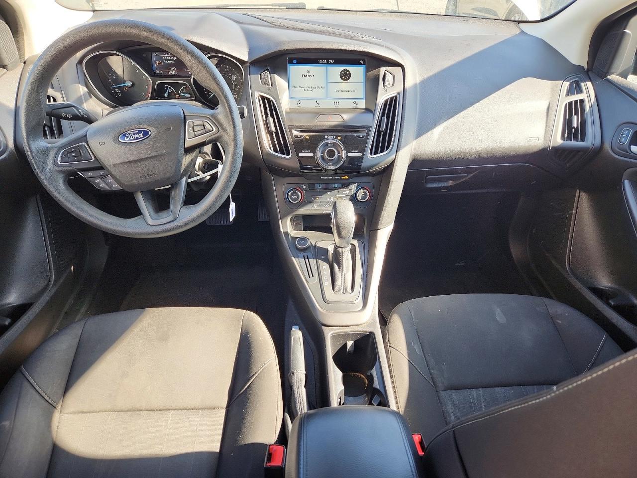 2017 FORD FOCUS SEL photo 15