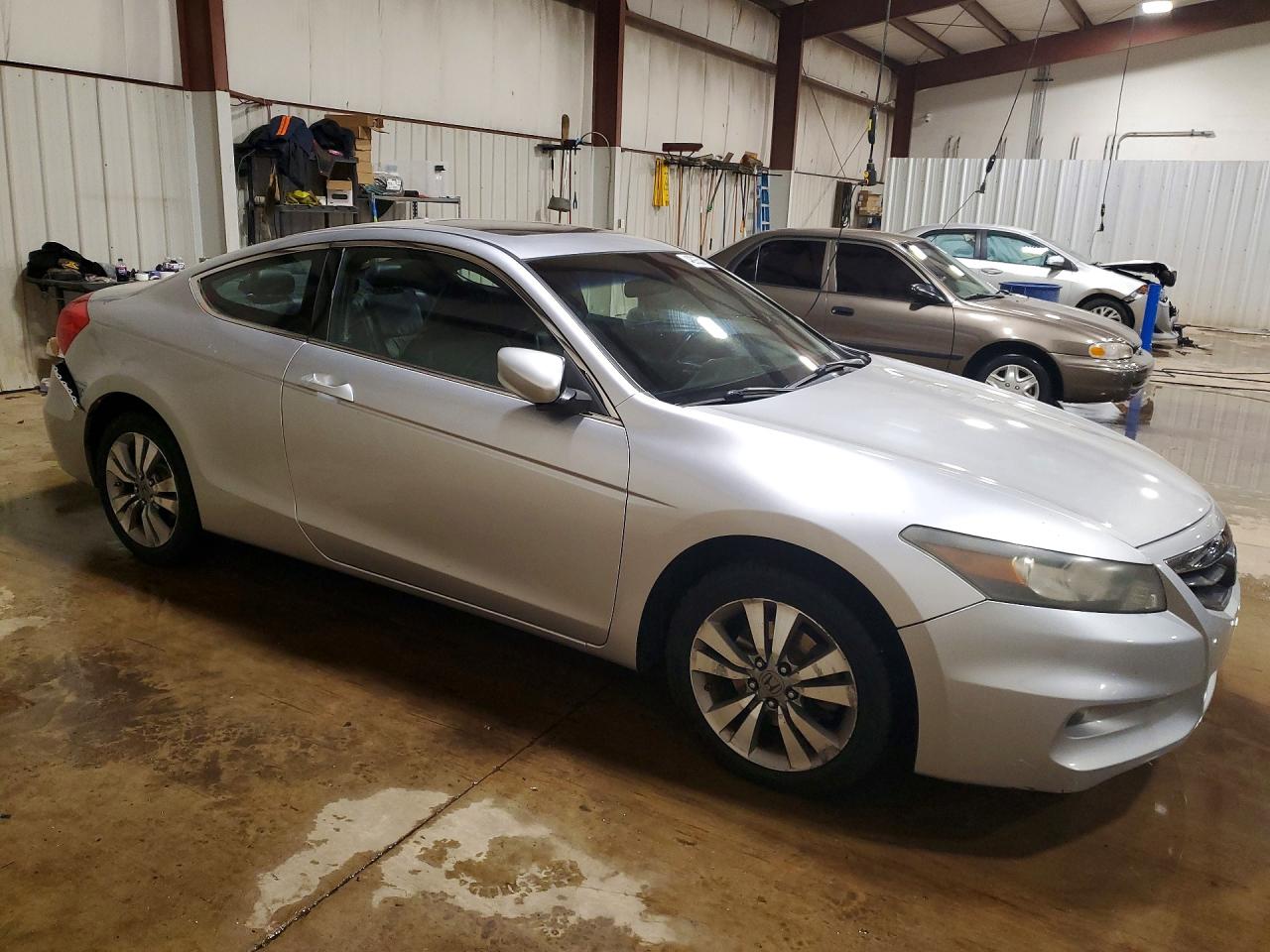 2011 HONDA ACCORD EXL photo 4