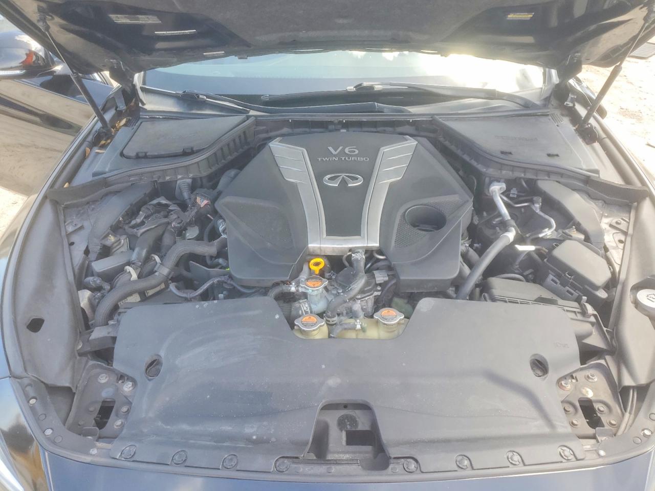 2018 INFINITI Q50 RED SPORT 400 photo 11