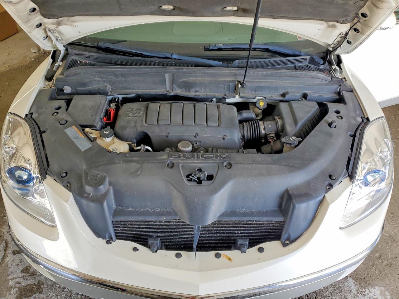 2011 BUICK ENCLAVE CXL photo 23