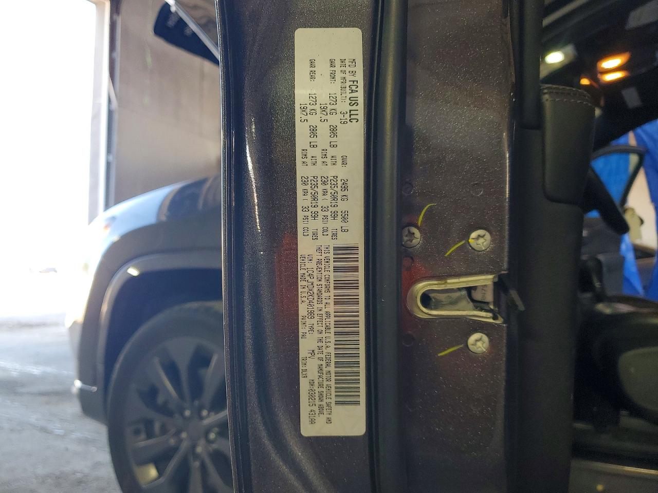 2019 JEEP CHEROKEE LIMITED photo 27