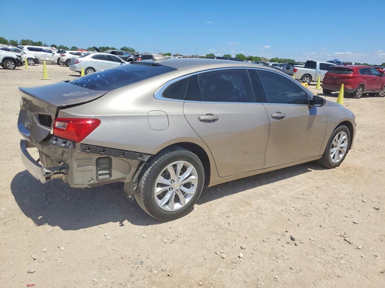 2023 CHEVROLET MALIBU LT photo 3
