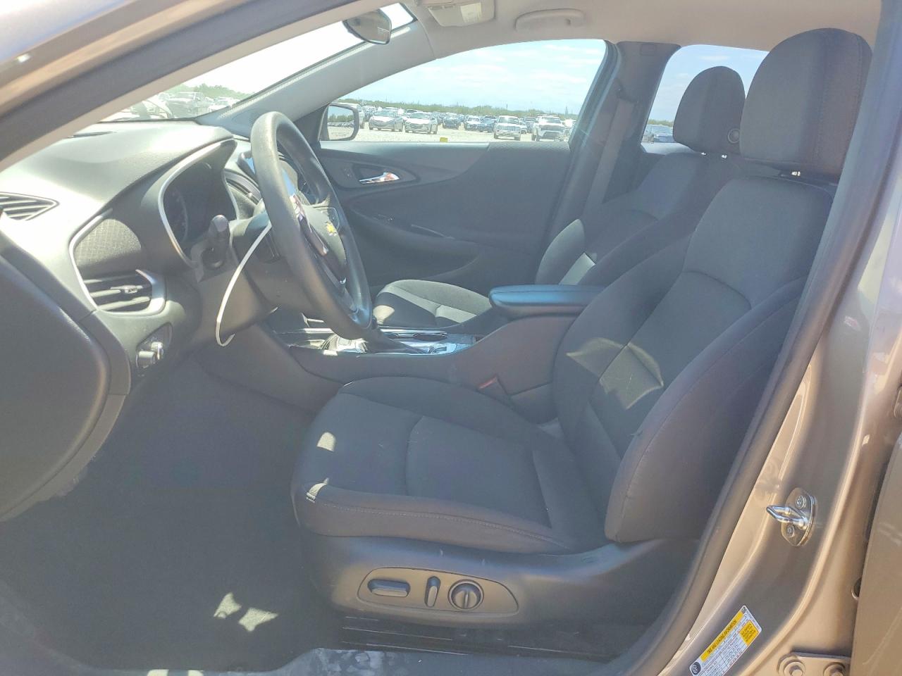 2023 CHEVROLET MALIBU LT photo 7