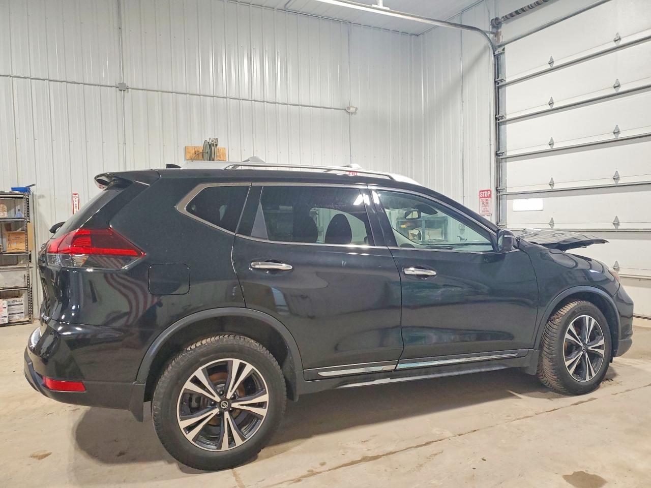 2018 NISSAN ROGUE SL photo 3