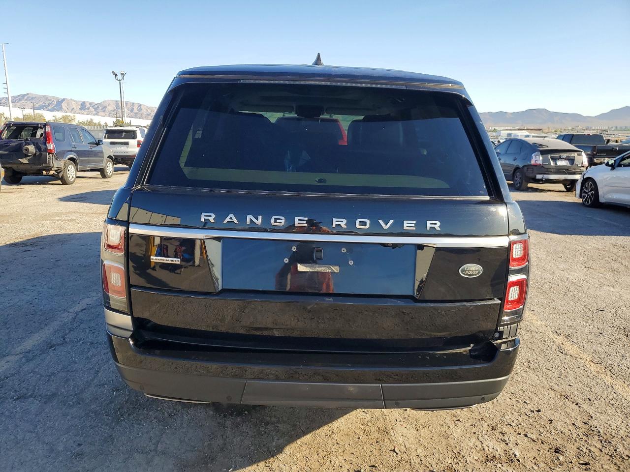 2019 LAND ROVER RANGE ROVER SUPERCHARGED photo 11