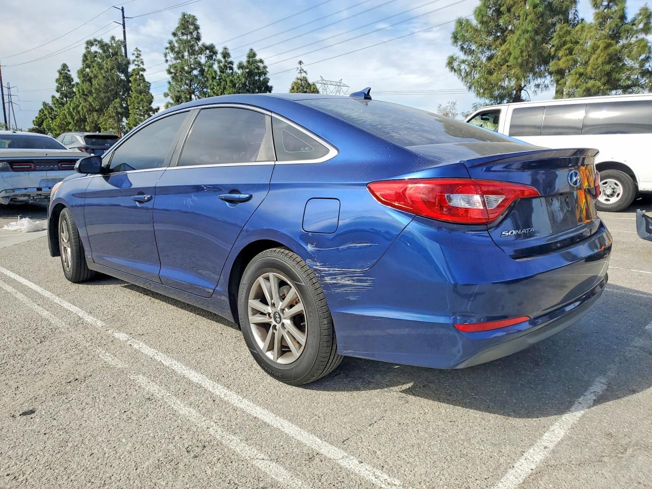 2016 HYUNDAI SONATA SE photo 3