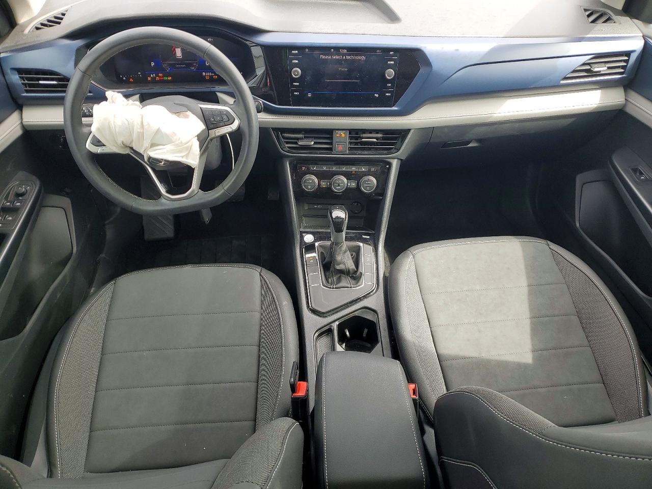 2024 VOLKSWAGEN TAOS SE photo 15