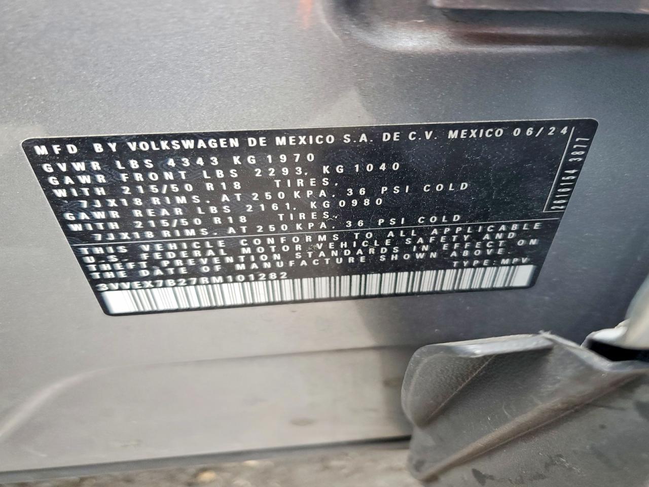 2024 VOLKSWAGEN TAOS SE photo 27