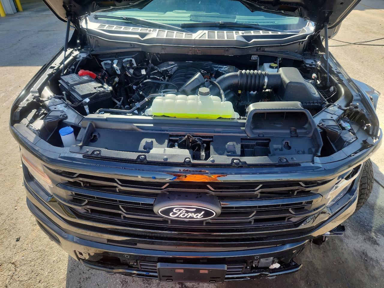 2025 FORD F150 XLT photo 31
