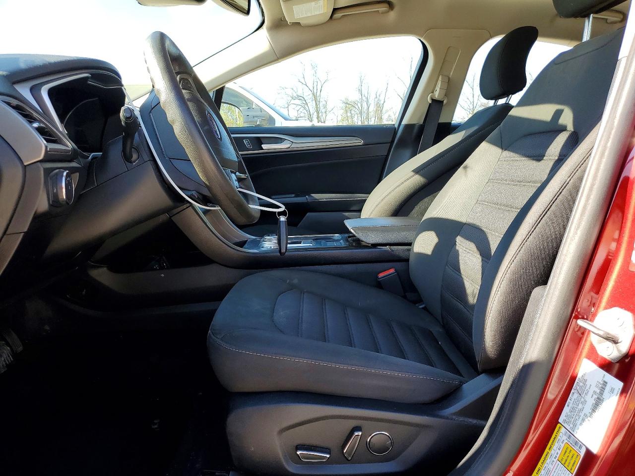 2019 FORD FUSION SE photo 13