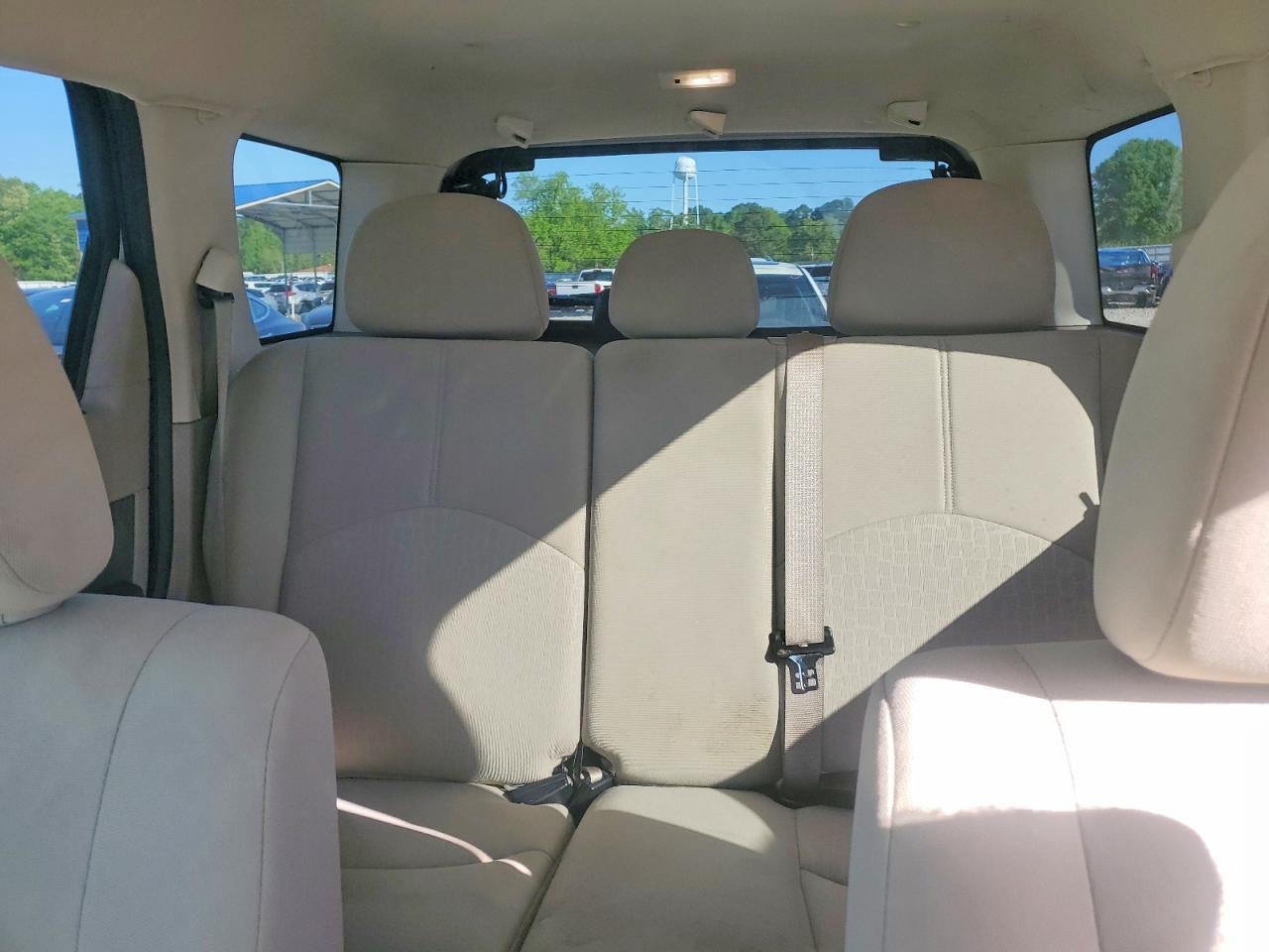 2010 MERCURY MARINER photo 28