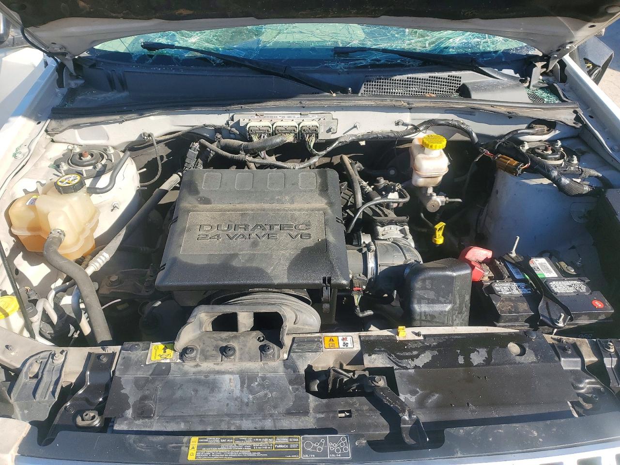 2010 MERCURY MARINER photo 34
