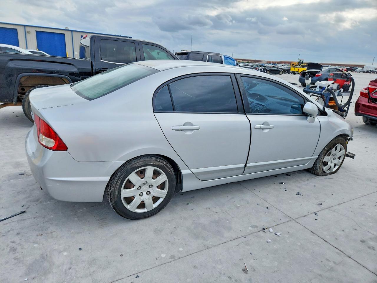 2010 HONDA CIVIC LX photo 5