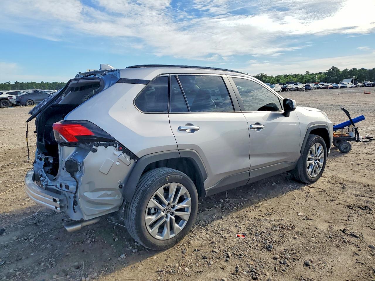 2024 TOYOTA RAV4 LIMITED photo 5